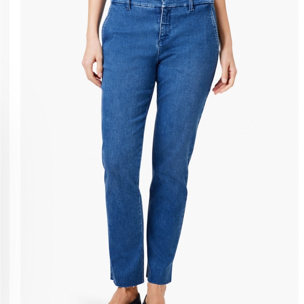 Blue Straight Leg Jeans with Classic Fit